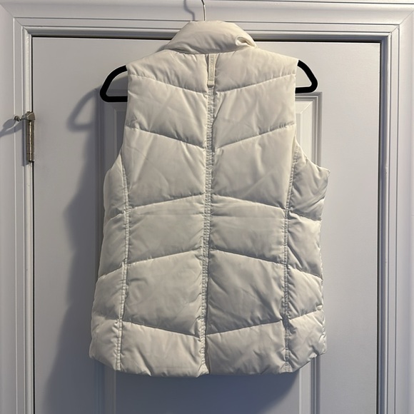 NWT Lands End Women’s Down Vest - Picture 4 of 6